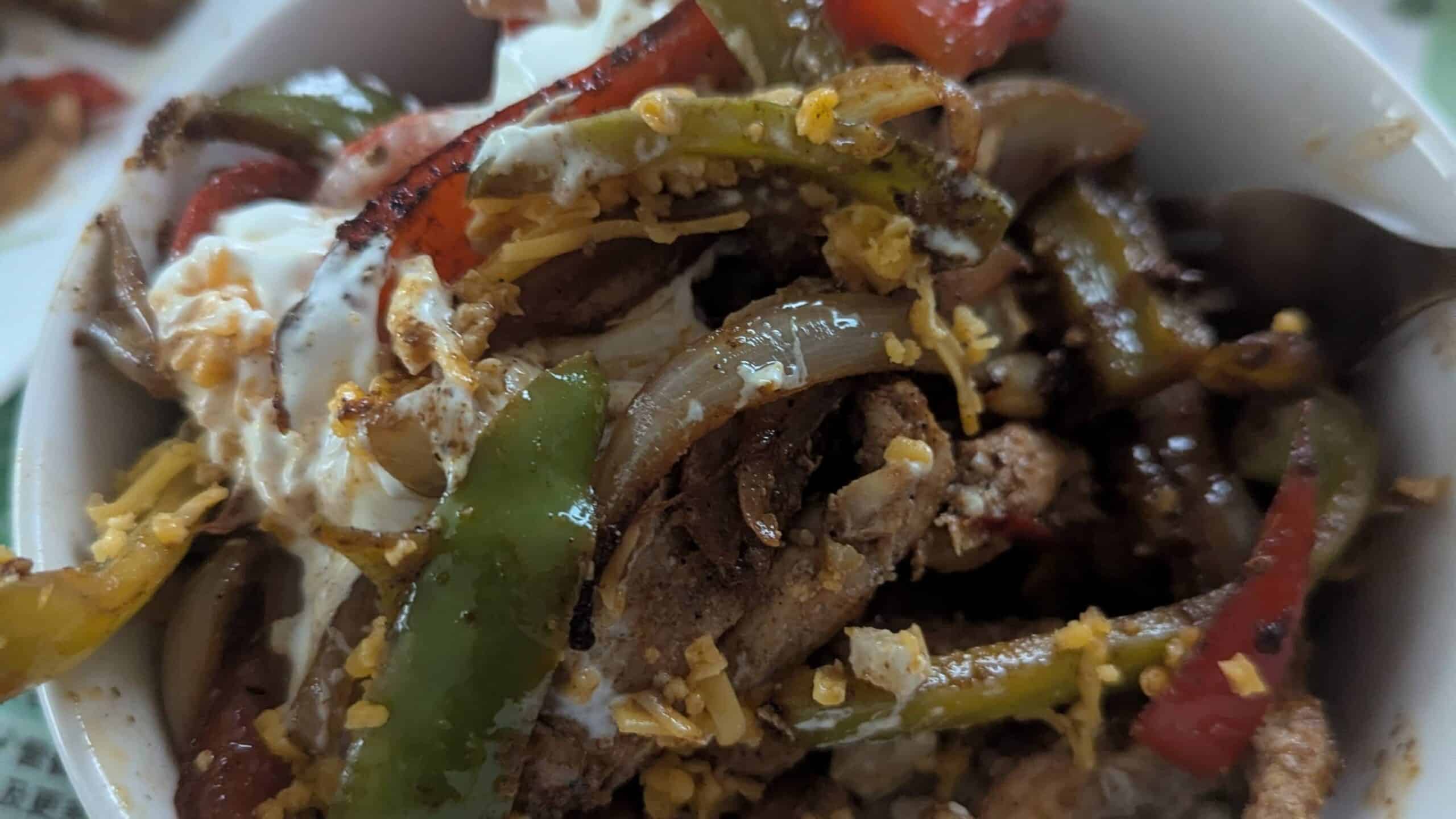 Chicken fajita cauliflower rice bowl